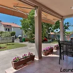 Laurea & Casia
